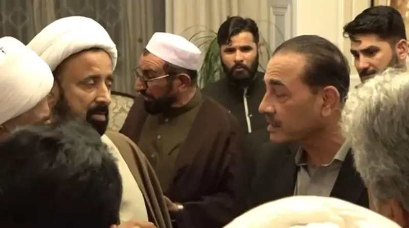 فیلڈ مارشل عاصم منیر کی شیعہ علما سے ملاقات کا احوال: ’ایران کے وفاداروں کی پاکستان سے نکل جانے کی بات ہوئی مگر اس کا پسِ منظر تھا‘ 13