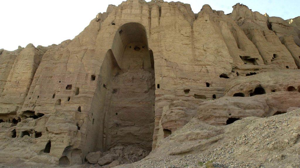 بامیان کے زخموں پر بومبرال کا مرہم 12